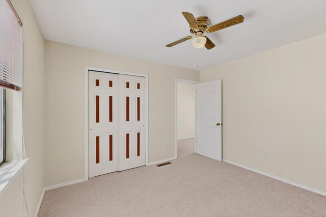 7709 Pinewood Drive NW, Albuquerque, NM 87120