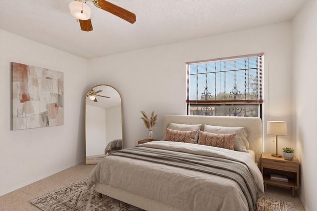 7709 Pinewood Drive NW, Albuquerque, NM 87120