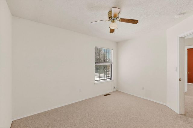 7709 Pinewood Drive NW, Albuquerque, NM 87120