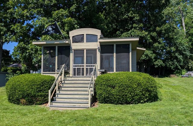 13394 Orchard Island NE, Millersport, OH 43046
