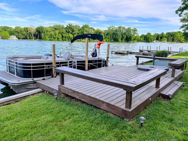 13394 Orchard Island NE, Millersport, OH 43046