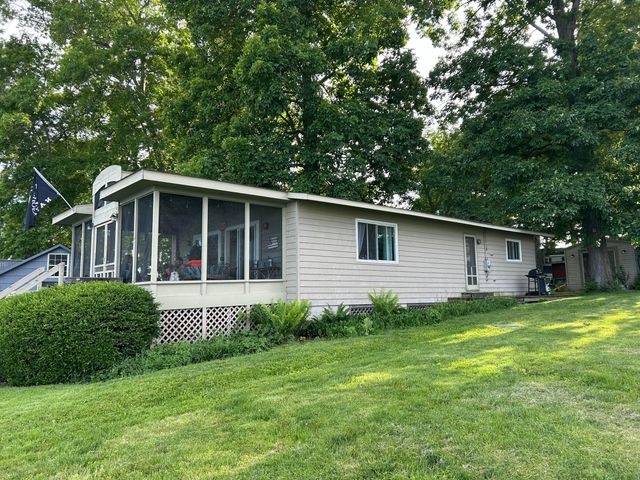 13394 Orchard Island NE, Millersport, OH 43046