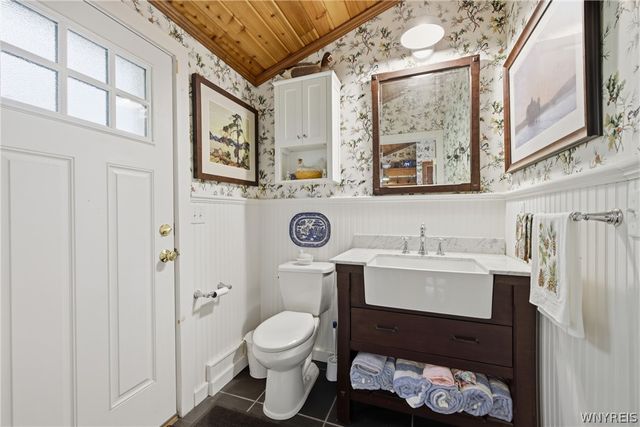 9788 Clarksburg Road, Eden, NY 14057