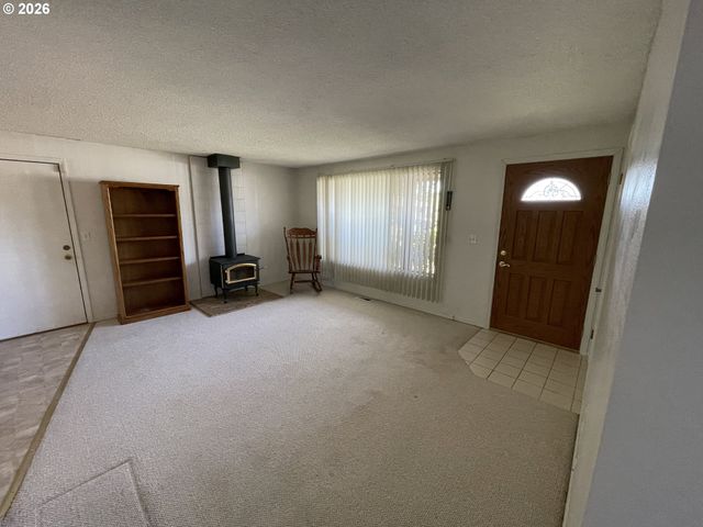 1860 Sw 193RD Ct, Beaverton, OR 97003