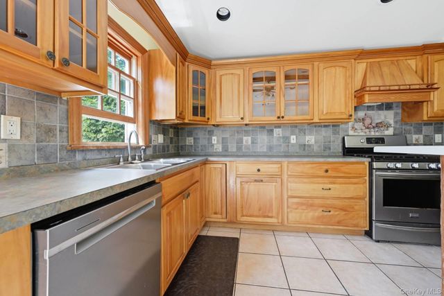 249 Sunset Avenue, Westhampton Beach, NY 11978