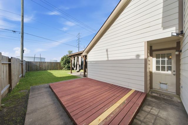 6619 Romsley Lane, Houston, TX 77049