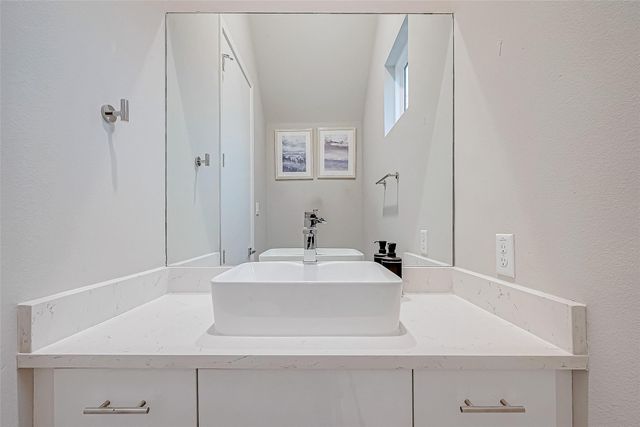 5722 Cullen Boulevard A, Houston, TX 77021