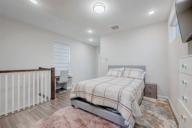 5722 Cullen Boulevard A, Houston, TX 77021