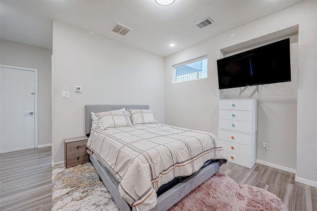 5722 Cullen Boulevard A, Houston, TX 77021