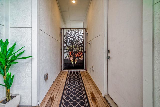 5722 Cullen Boulevard A, Houston, TX 77021