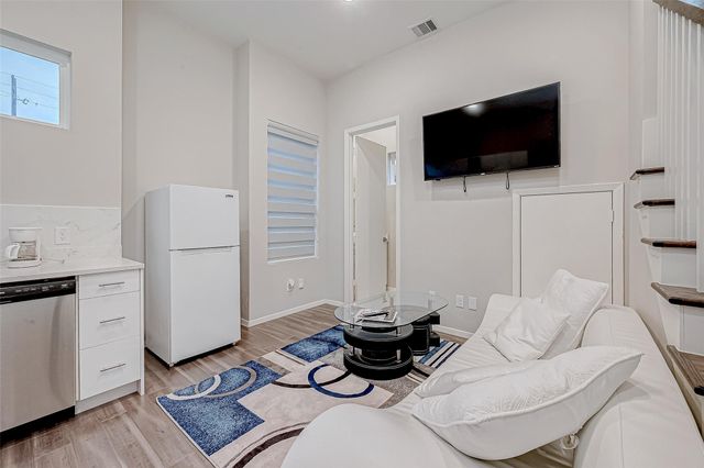 5722 Cullen Boulevard A, Houston, TX 77021