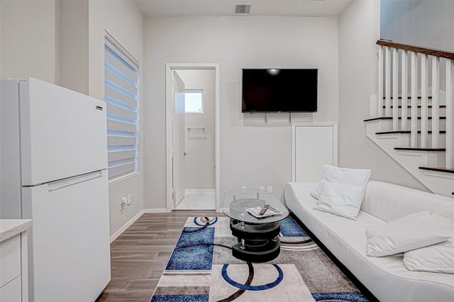 5722 Cullen Boulevard A, Houston, TX 77021