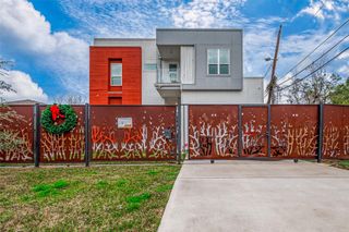 5722 Cullen Boulevard A, Houston, TX 77021