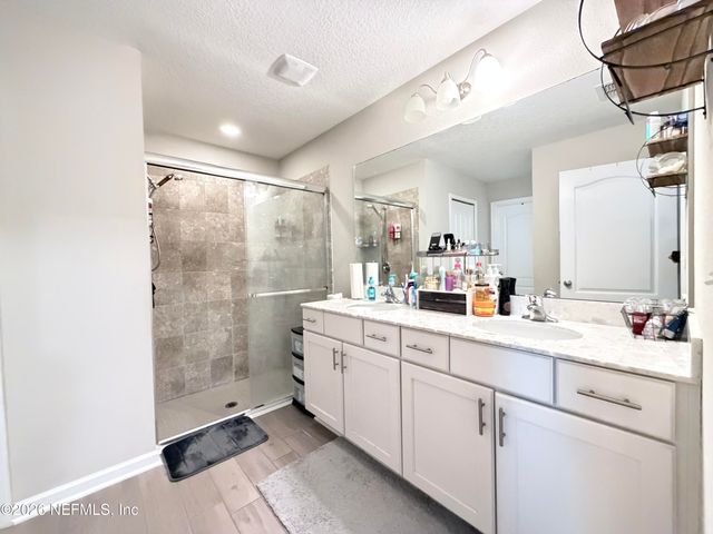 3166 SPOTTED BASS Lane, Jacksonville, FL 32226