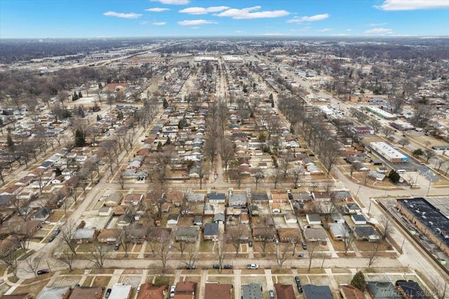 266 Royal Park Lane, Madison Heights, MI 48071