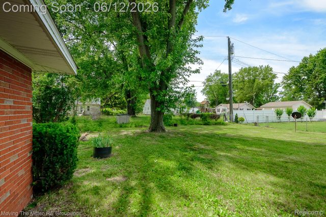 57 W Spencer Street, Van Buren Charter Township, MI 48111