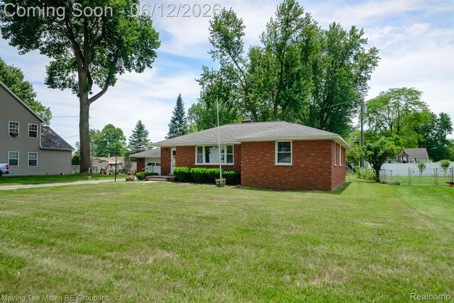 57 W Spencer Street, Van Buren Charter Township, MI 48111