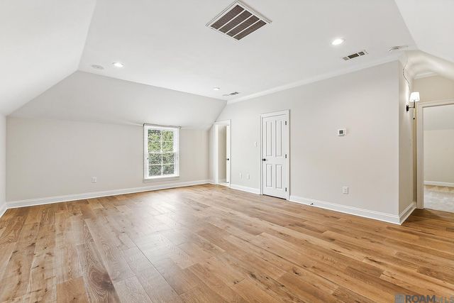 9815 Myrtle Ln, Baton Rouge, LA 70810