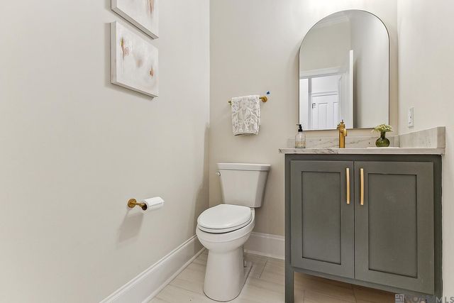 9815 Myrtle Ln, Baton Rouge, LA 70810