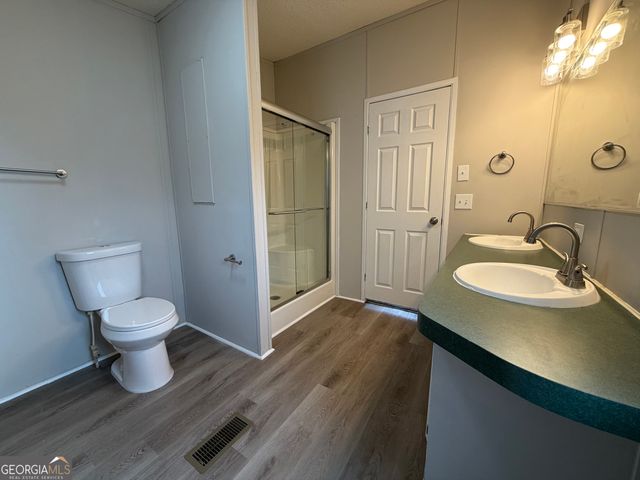 643 Pine Cone Road, Dublin, GA 31021