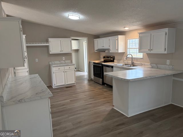 643 Pine Cone Road, Dublin, GA 31021