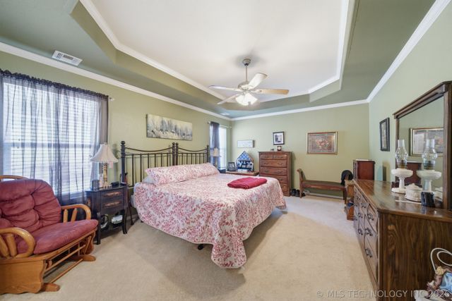 2015 W 4th Place S, Claremore, OK 74017