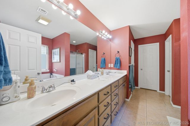 2015 W 4th Place S, Claremore, OK 74017