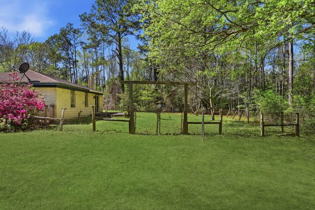 7555 Fm 1725 Road, Cleveland, TX 77328