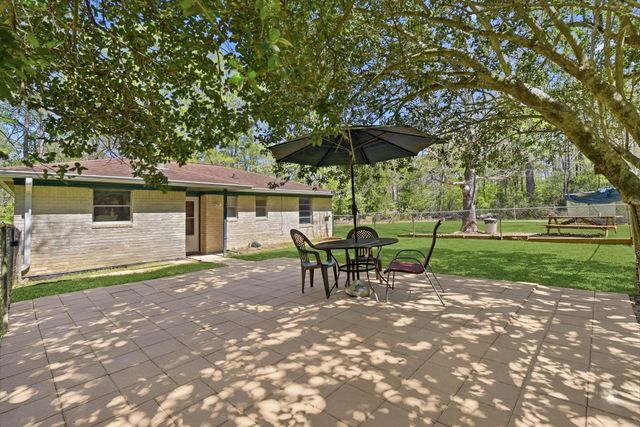 7555 Fm 1725 Road, Cleveland, TX 77328