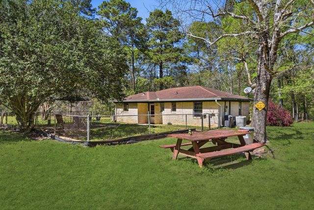 7555 Fm 1725 Road, Cleveland, TX 77328