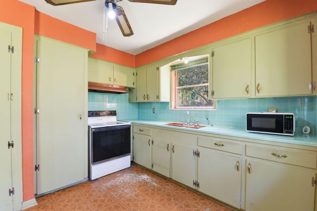 7555 Fm 1725 Road, Cleveland, TX 77328