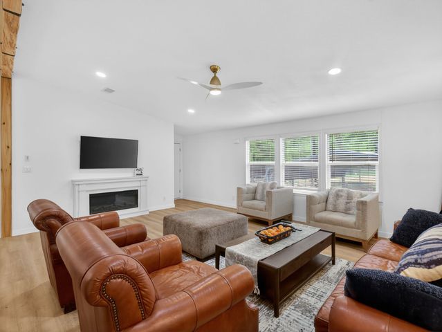 173 Broken Bow Lane, Quitman, TX 75783
