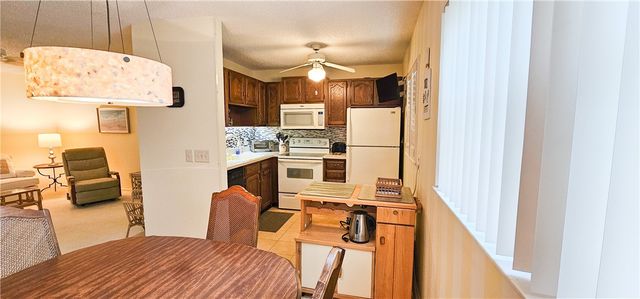 19 Vista Gardens Trail 106, Vero Beach, FL 32962