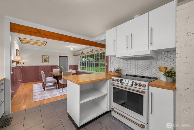 2814 40th Street, Bellingham, WA 98229