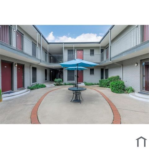 2707 Shelby Avenue, Dallas, TX 75219