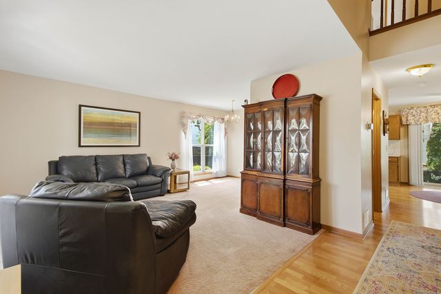 14 W Country Walk Drive, Round Lake Beach, IL 60073
