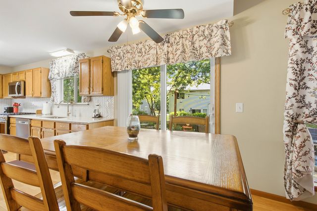 14 W Country Walk Drive, Round Lake Beach, IL 60073