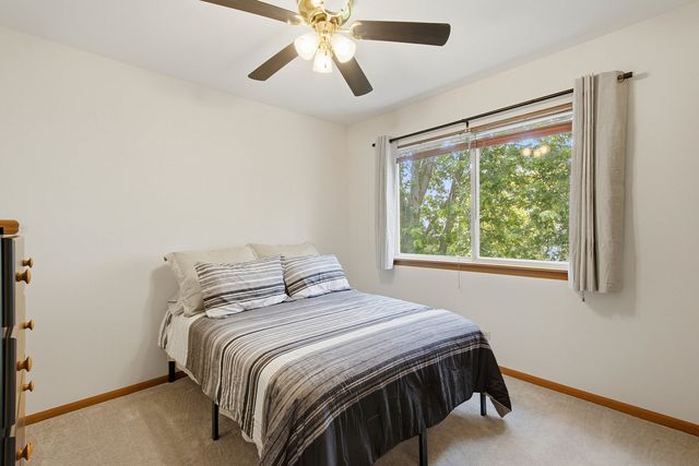 14 W Country Walk Drive, Round Lake Beach, IL 60073