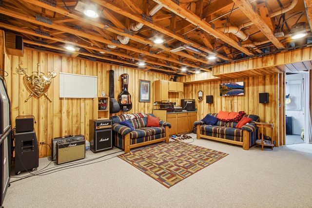 14 W Country Walk Drive, Round Lake Beach, IL 60073
