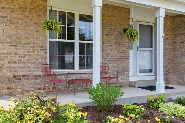 14 W Country Walk Drive, Round Lake Beach, IL 60073