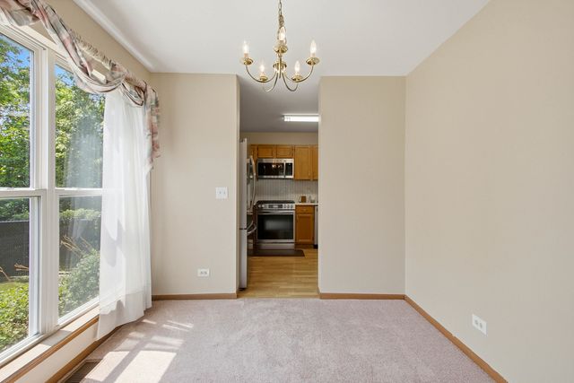 14 W Country Walk Drive, Round Lake Beach, IL 60073
