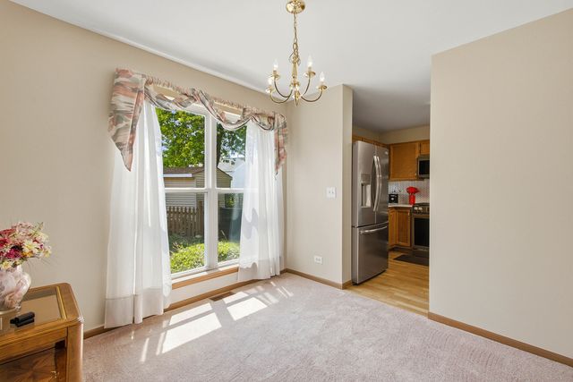 14 W Country Walk Drive, Round Lake Beach, IL 60073