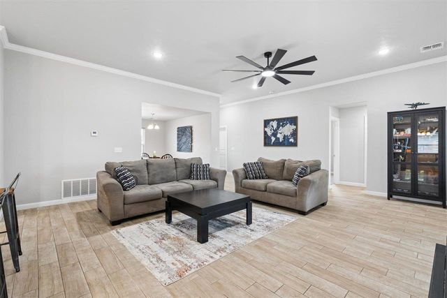 205 NW Sandstone, Cache, OK 73527