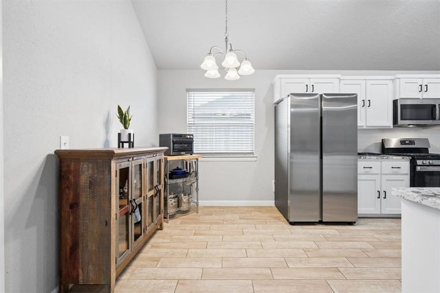 205 NW Sandstone, Cache, OK 73527