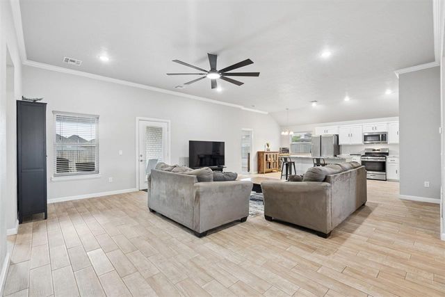 205 NW Sandstone, Cache, OK 73527