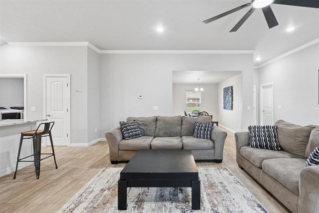 205 NW Sandstone, Cache, OK 73527