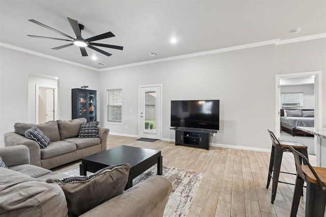 205 NW Sandstone, Cache, OK 73527