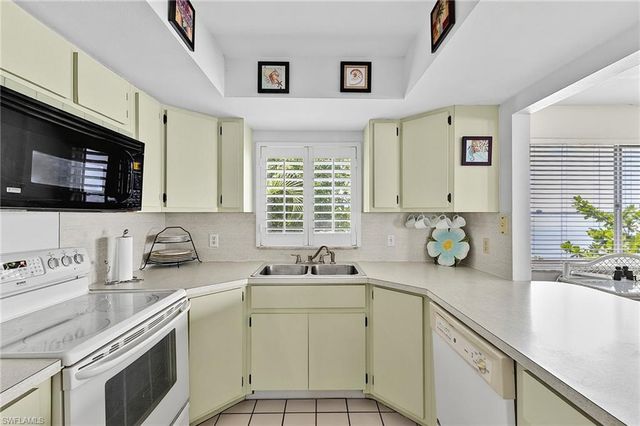 720 Tarpon ST, Fort Myers, FL 33916