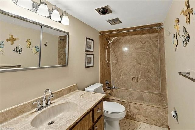 720 Tarpon ST, Fort Myers, FL 33916