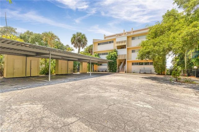 720 Tarpon ST, Fort Myers, FL 33916